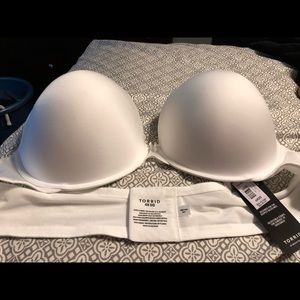 TORRID PUSH UP PLUNGE BRA